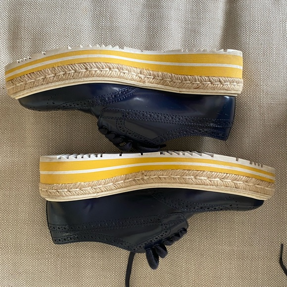 PRADA NAVY PATENT LEATHER YELLOW MICROSOLE PLATFORM ESPADRILLE BROGUES - Picture 10 of 11
